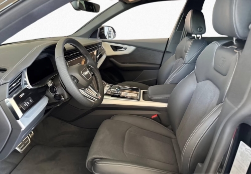 Audi Q8 55 TFSI e quattro