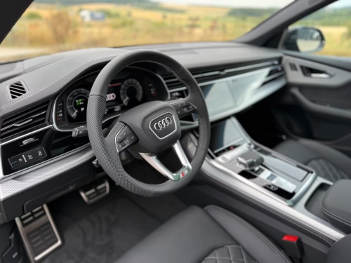 Audi Q8 55 TFSI e quattro