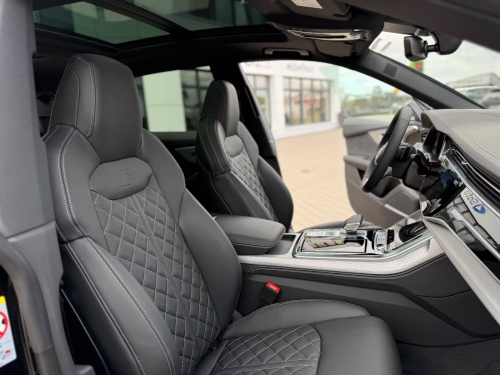 Audi Q8 55 TFSI e quattro
