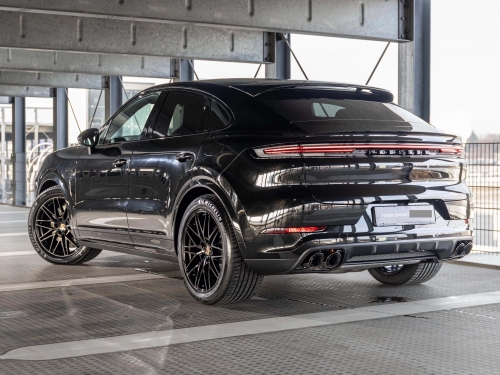 Porsche Cayenne E-Hybrid Coupe