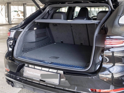 Porsche Cayenne E-Hybrid Coupe