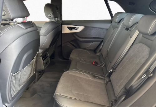 Audi Q8 55 TFSI e quattro