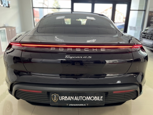 Porsche Taycan 4S