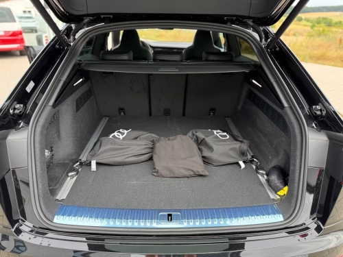Audi Q8 55 TFSI e quattro