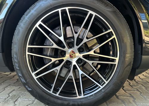 Porsche Cayenne E-Hybrid Coupe