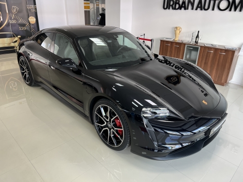 Porsche Taycan 4S