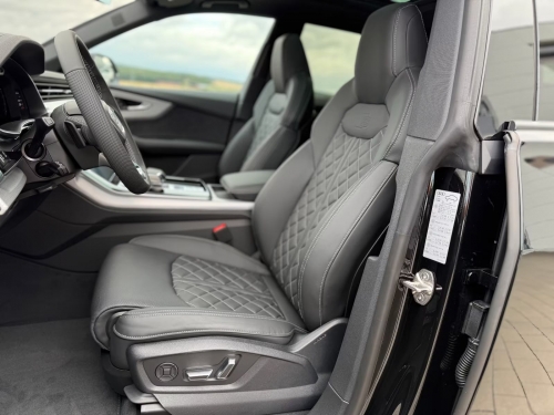 Audi Q8 55 TFSI e quattro