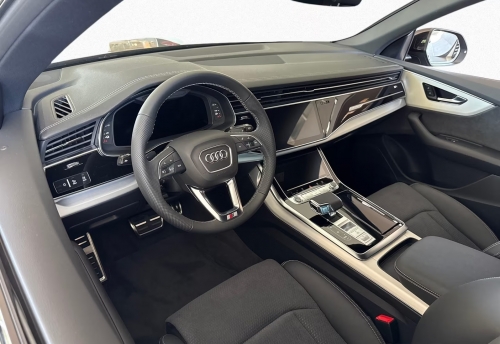 Audi Q8 55 TFSI e quattro