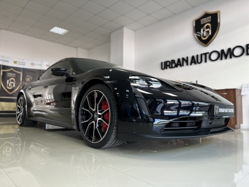 Porsche Taycan 4S