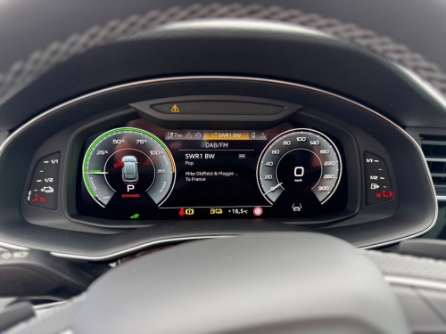Audi Q8 55 TFSI e quattro