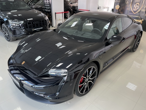 Porsche Taycan 4S